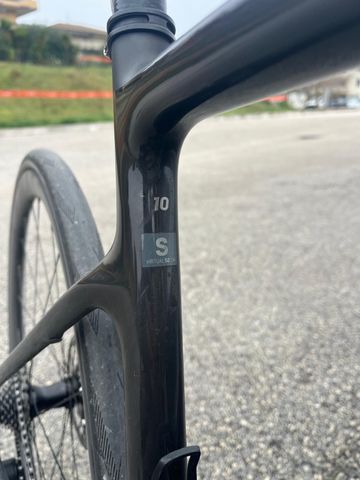 Used Scott Addict 10 2024 2024 Road & Gravel, Black — image 3 of 4