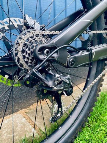 Canyon Sender CFR Mullet 2024 2024 Mountainbike usato, Nero — immagine 3 di 5