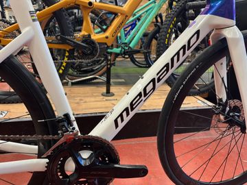 Used Megamo PULSE 20 2026 2026 Road & Gravel, White — image 3 of 9