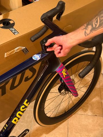 Używany Rose Shave SRAM Force eTap AXS 2026 Road & Gravel — zdjęcie 4 z 7