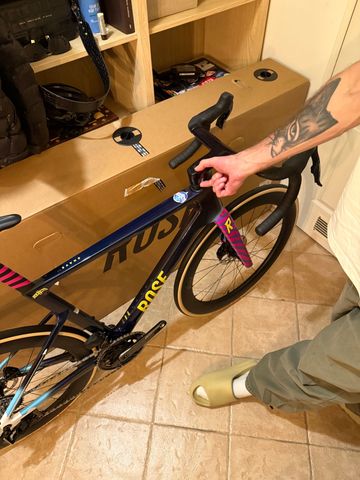 Używany Rose Shave SRAM Force eTap AXS 2026 Road & Gravel — zdjęcie 5 z 7