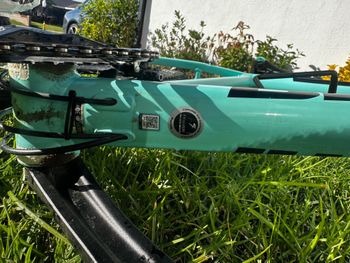 Used Bianchi Impulso All Road 105 2018 2018 Road & Gravel, Green — image 3 of 5