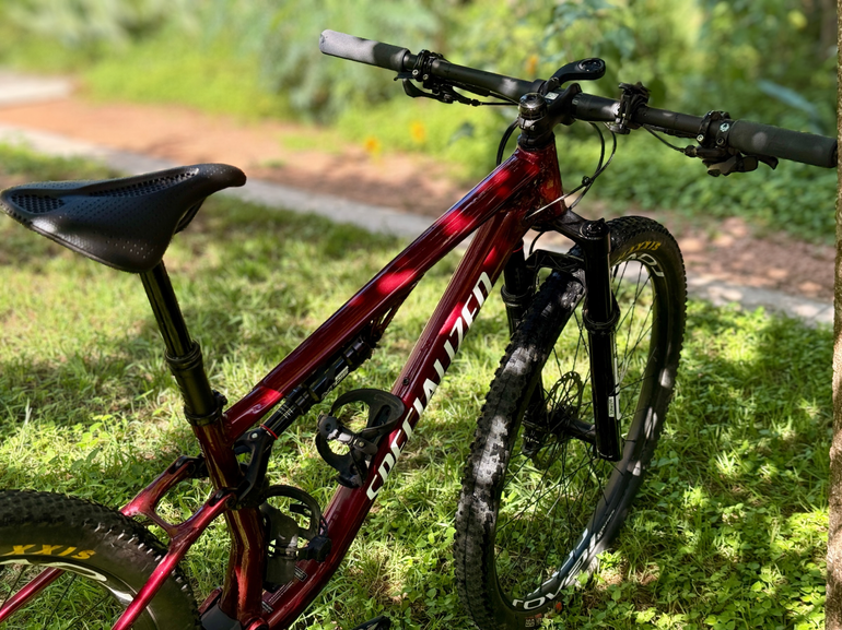 Used Specialized Chisel 2025 2025 Mountainbike, Red, 29 — image 3 of 16