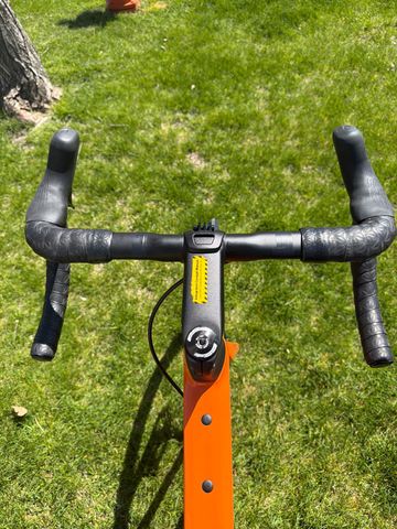 Used BMC Roadmachine ONE 2023 2023 Road & Gravel, Orange — image 5 of 11