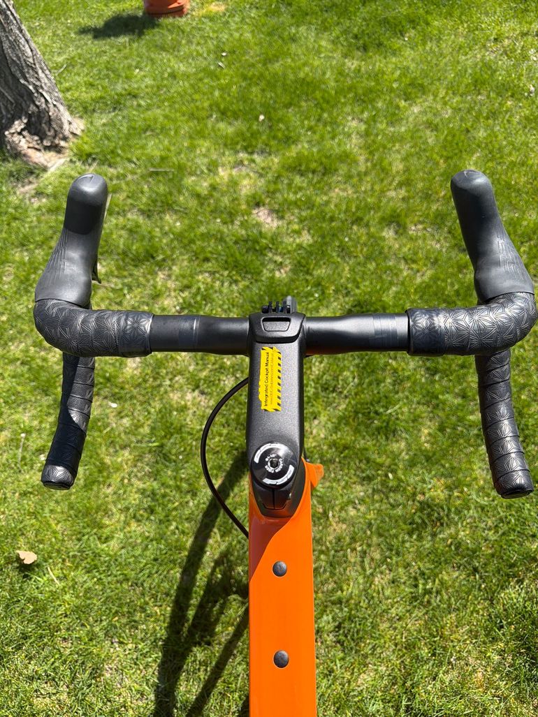 Used BMC Roadmachine ONE 2023 2023 Road & Gravel, Orange — image 5 of 11