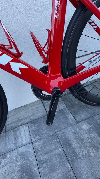 Used Trek Madone SL 6 2019 2019 Road & Gravel, Red — image 15 of 20