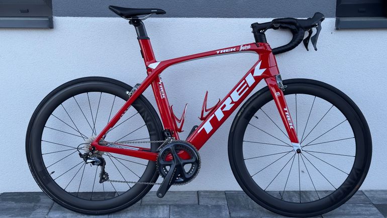 Used Trek Madone SL 6 2019 2019 Road & Gravel, Red — image 2 of 20