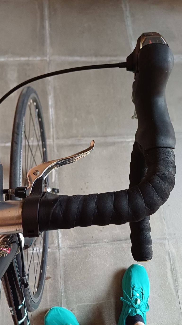 Used Bianchi Imola 2014 2014 Road & Gravel, Black — image 5 of 12