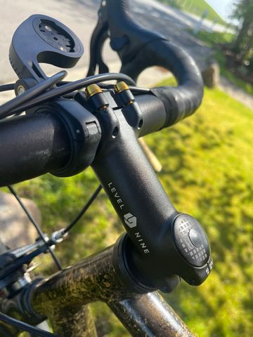 Canyon Custom Campagnolo Veloce 2022 Road & Gravel d'occasion — image 7 sur 21