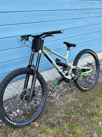 Used Commencal FRS RIDE 2022 2022 Mountainbike, Grün, 27.5 — image 3 of 7