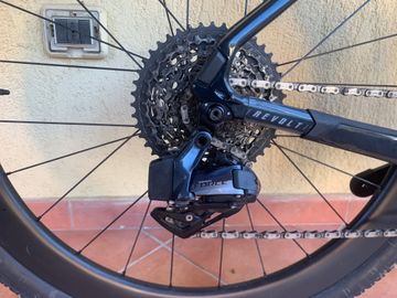 Tweedehands Giant Revolt, Advanced Pro 0 2021 2021 Road & Gravel — afbeelding 4 van 22
