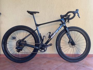 Tweedehands Giant Revolt, Advanced Pro 0 2021 2021 Road & Gravel — afbeelding 1 van 22