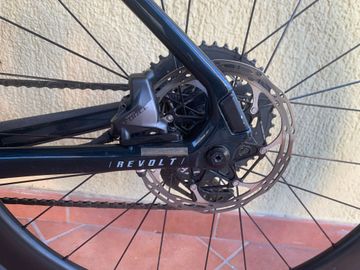 Tweedehands Giant Revolt, Advanced Pro 0 2021 2021 Road & Gravel — afbeelding 9 van 22