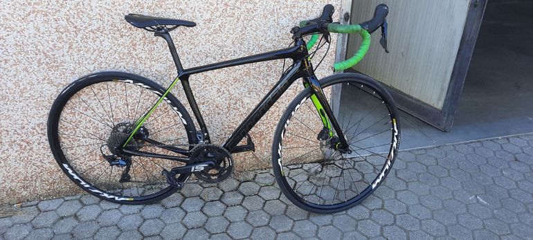 Used Cannondale Synapse Carbon Disc Ultegra 2019 2019 Road & Gravel — image 2 of 15
