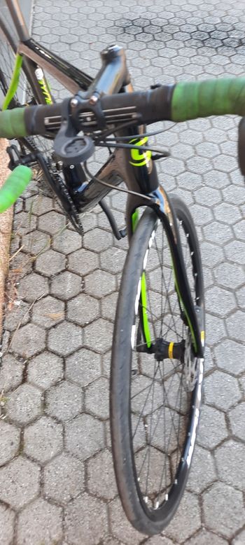 Used Cannondale Synapse Carbon Disc Ultegra 2019 2019 Road & Gravel — image 11 of 15