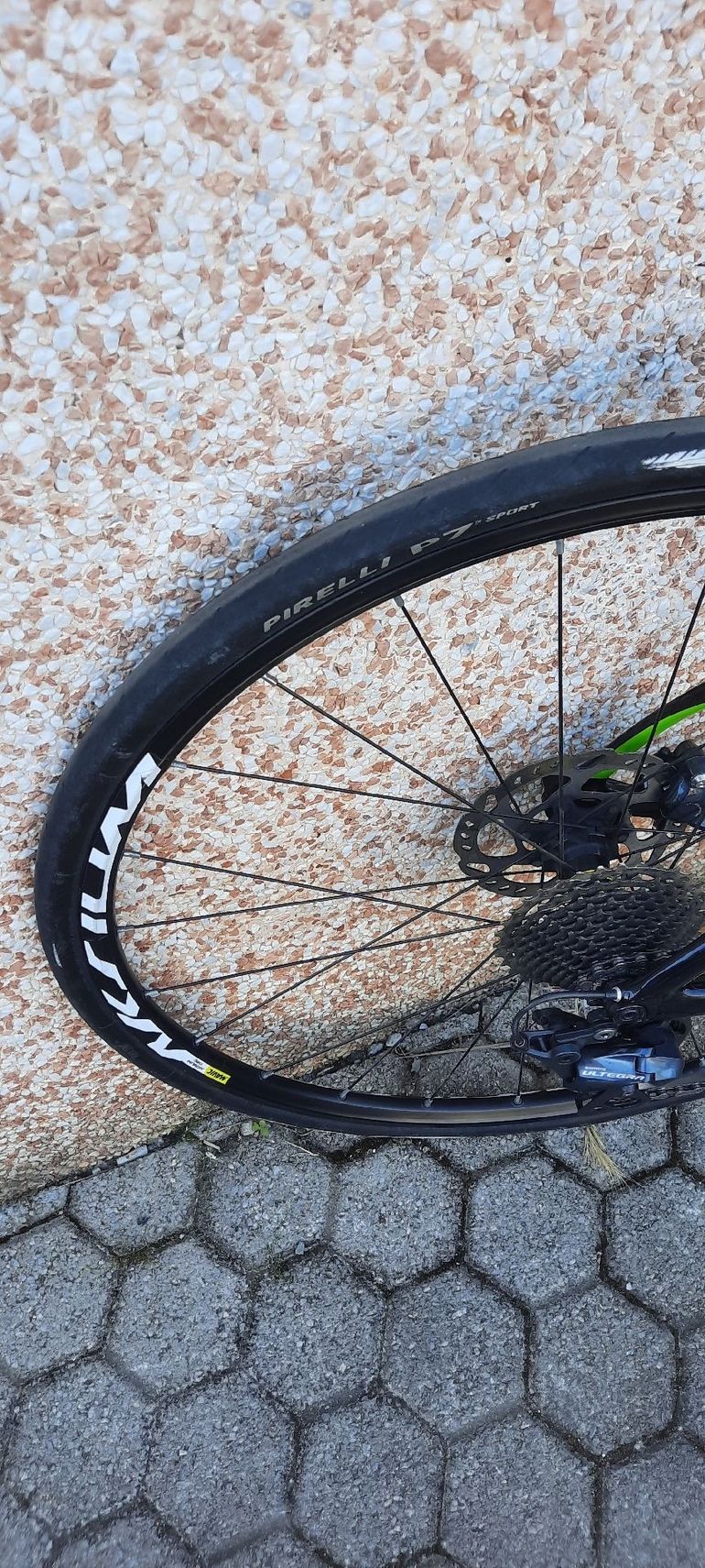 Used Cannondale Synapse Carbon Disc Ultegra 2019 2019 Road & Gravel — image 10 of 15