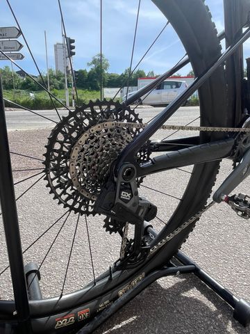 Brugt Trek Supercaliber SRAM GX Eagle AXS 2025 Mountainbike — billede 16 af 21