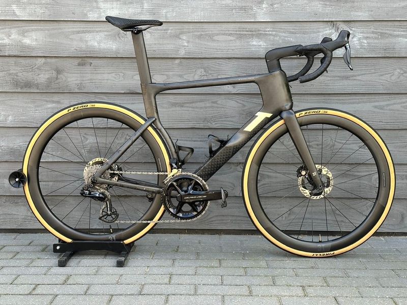 3T STRADA ITALIA DURA-ACE Di2 2X12 ZIPP 353 NSW 2025 2025 Road & Gravel d'occasion