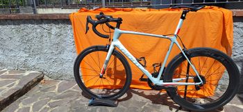 Used Giant TCR Advanced SL 0 - RED 2018 2018 Road & Gravel, White — image 7 of 11