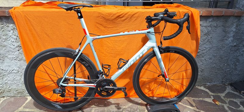 Used Giant TCR Advanced SL 0 - RED 2018 2018 Road & Gravel