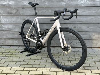 Used Orbea ORCA M20iTEAM 2026 2026 Road & Gravel, White — image 8 of 19
