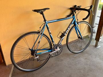 Used Trek 2100 2006 2006 Road & Gravel, Blue — image 5 of 9
