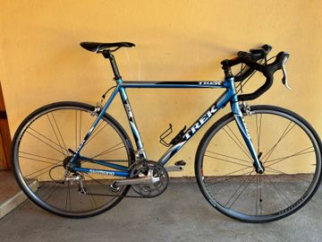 Used Trek 2100 2006 2006 Road & Gravel, Blue — image 4 of 9