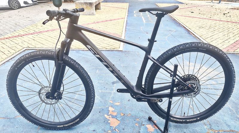 Used Scott Scale 940 2024 2024 Mountainbike, Black, 29 — image 2 of 6