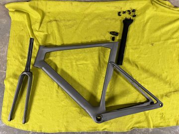 Brugt Light Carbon Custom Frameset 2024 Road & Gravel — billede 5 af 10