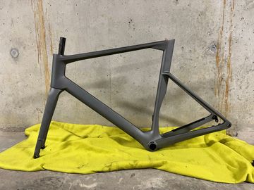 Brugt Light Carbon Custom Frameset 2024 Road & Gravel — billede 2 af 10