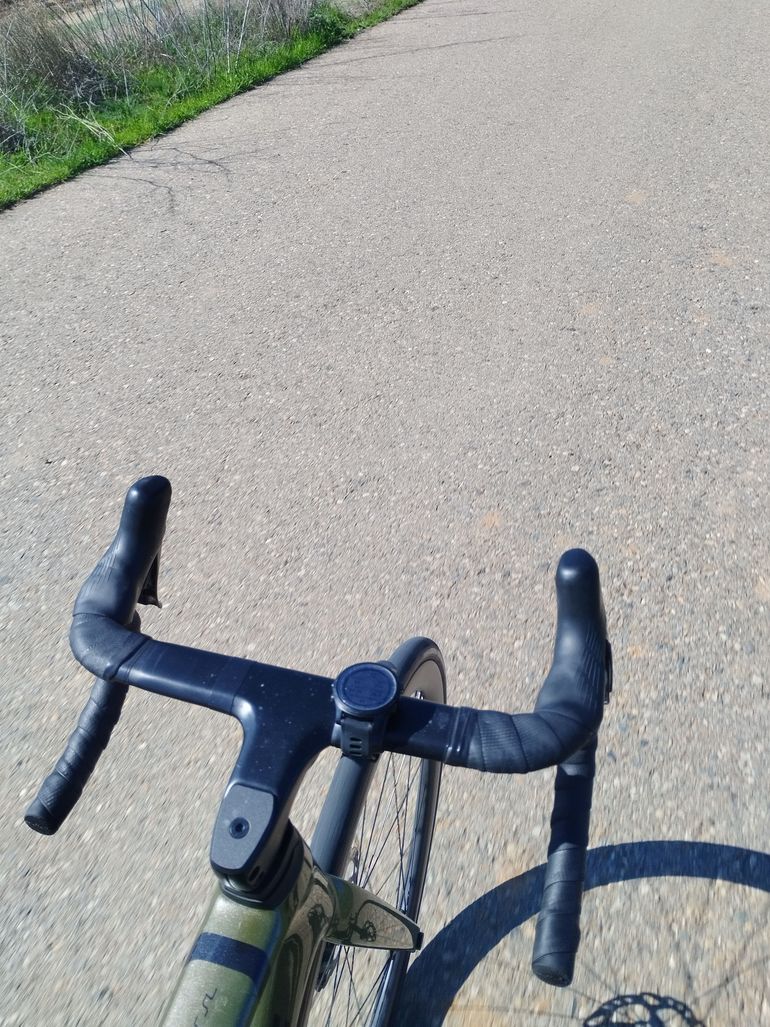 Used Lapierre Xelius Shimano 105 2024 Road & Gravel, Green — image 5 of 5
