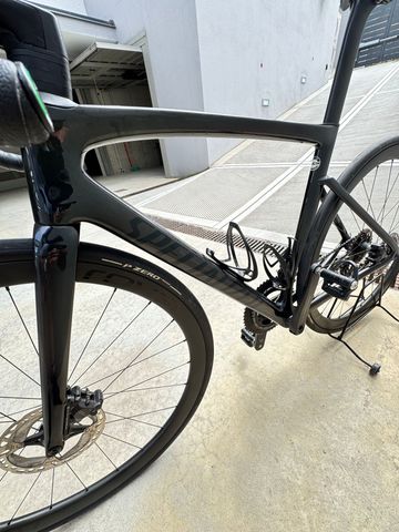 Used Specialized Tarmac Shimano Ultegra Di2 2023 Road & Gravel, Green — image 2 of 12