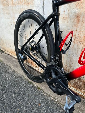 Used Specialized Roubaix Comp 2018 2018 Road & Gravel, Red — image 3 of 8