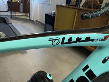 Used Bianchi Oltre XR3 Ultegra Di2 2020 2020 Road & Gravel, Green — image 17 of 50