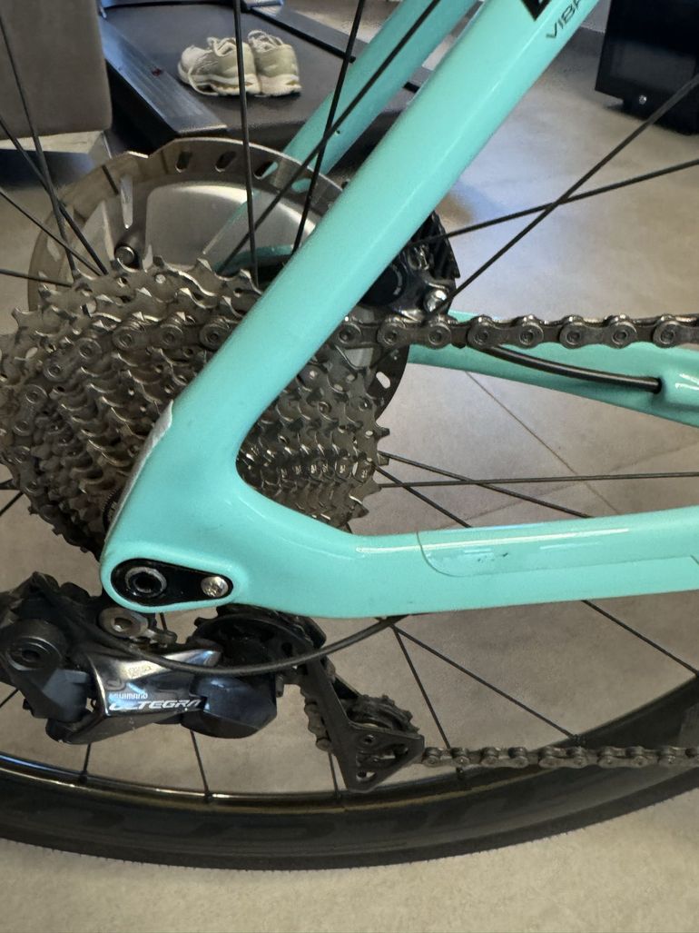 Used Bianchi Oltre XR3 Ultegra Di2 2020 2020 Road & Gravel, Green — image 19 of 50