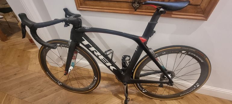 Used Trek Madone 9.9 2017 2017 Road & Gravel, Black — image 2 of 11