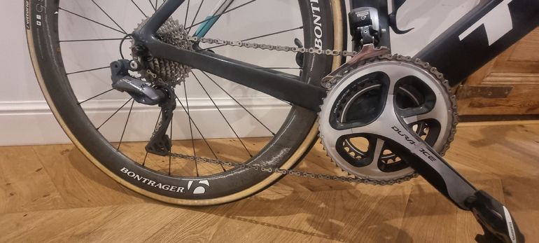 Used Trek Madone 9.9 2017 2017 Road & Gravel, Black — image 3 of 11