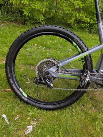 Used Cannondale Trigger 2 2018 2018 Mountainbike, Light Gray, 27.5 — image 3 of 7