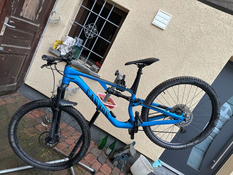 Used Canyon Neuron Shimano Deore XT 2021 Mountainbike, Blue — image 2 of 6