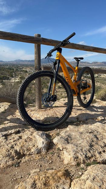 Scott, Contessa Spark 930 2025