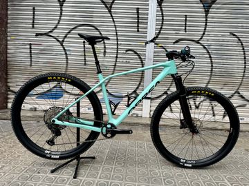 Tweedehands Orbea ALMA M30 2021 2021 MTB