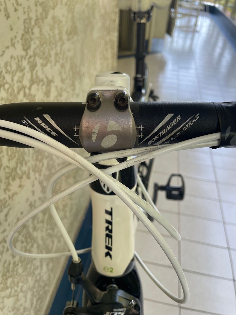 Used Trek Madone 3.5 H2 (Compact) 2013 2013 Road & Gravel, Weiß — image 12 of 37