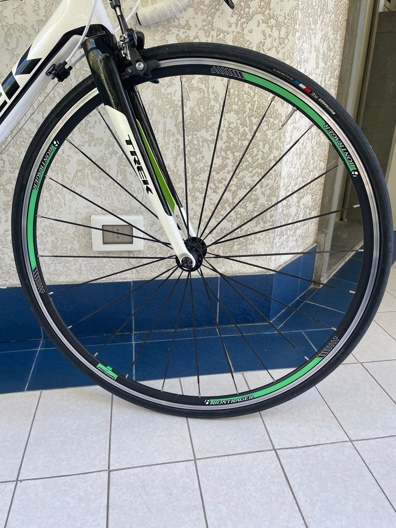 Used Trek Madone 3.5 H2 (Compact) 2013 2013 Road & Gravel, Weiß — image 32 of 37