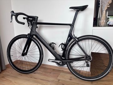 Used Canyon Aeroad CF SLX 9.0 2018 2018 Road & Gravel, Black — image 2 of 7