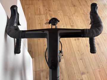 Used Canyon Aeroad CF SLX 9.0 2018 2018 Road & Gravel, Black — image 4 of 7