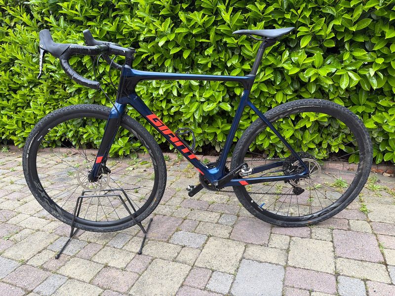Used Giant TCX Advanced 2020 2020 Road & Gravel, Blue — image 6 of 7