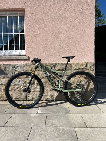 Used Orbea OIZ M10 TR 2022 2022 Mountainbike, Green, 29 — image 2 of 5