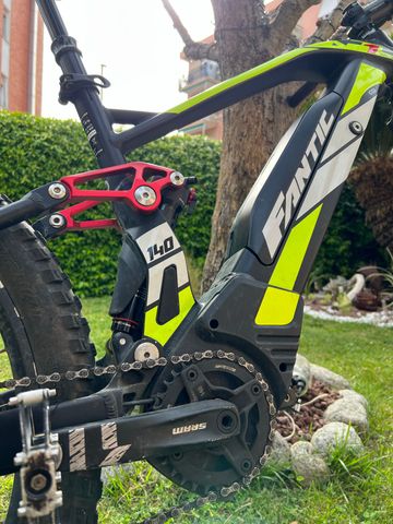 Used Fantic XF2 Integra 2022 2022 Mountainbike, Black, 27.5 — image 3 of 5
