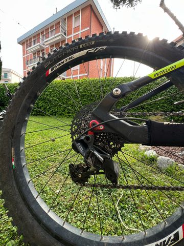 Used Fantic XF2 Integra 2022 2022 Mountainbike, Black, 27.5 — image 4 of 5