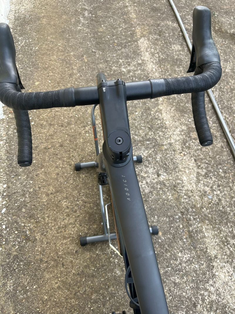 Käytetty Scott Addict 20 2023 2023 Road & Gravel — kuva 4 / 7
